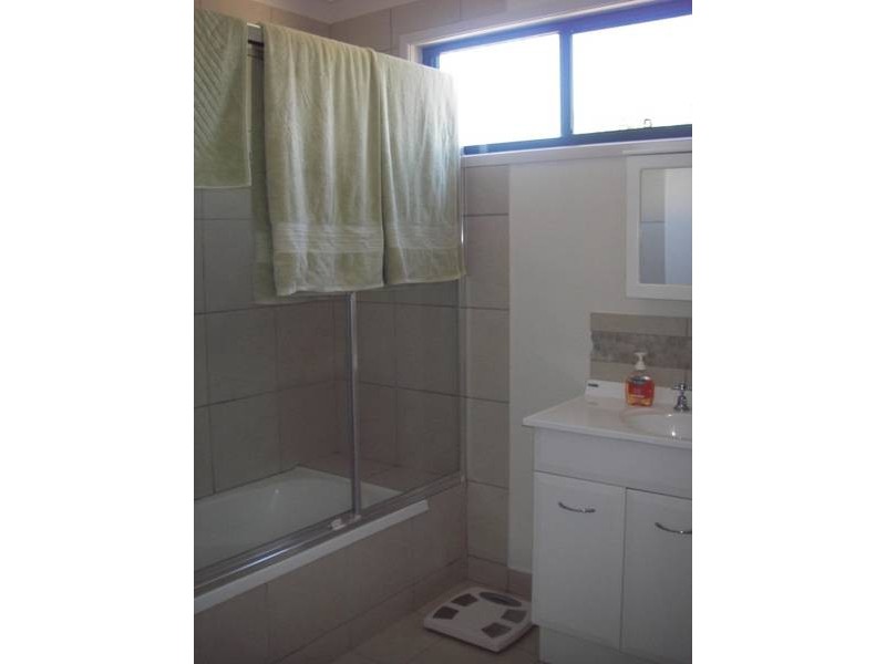 43 Littlefield St, Blackwater QLD 4717