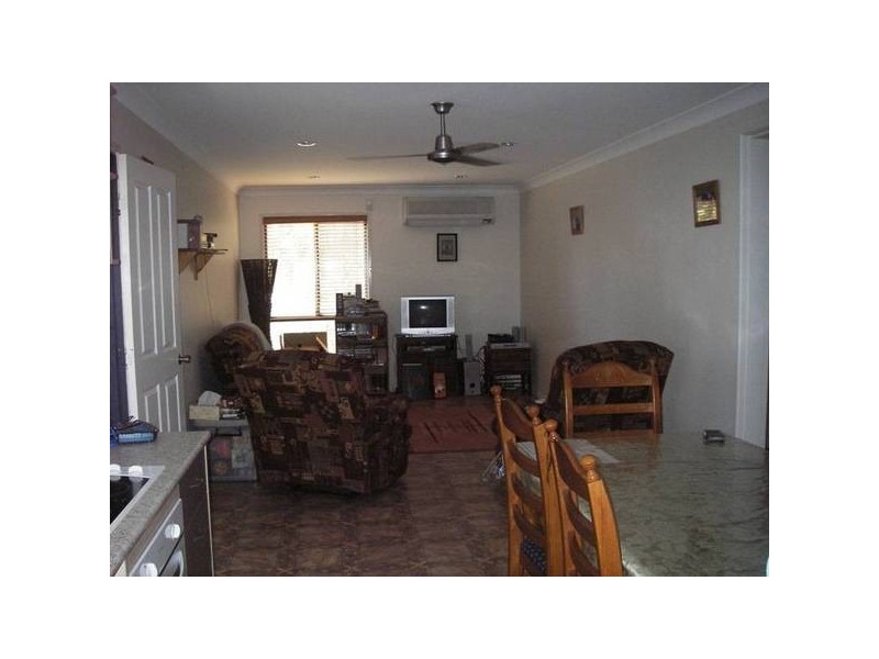 43 Littlefield St, Blackwater QLD 4717