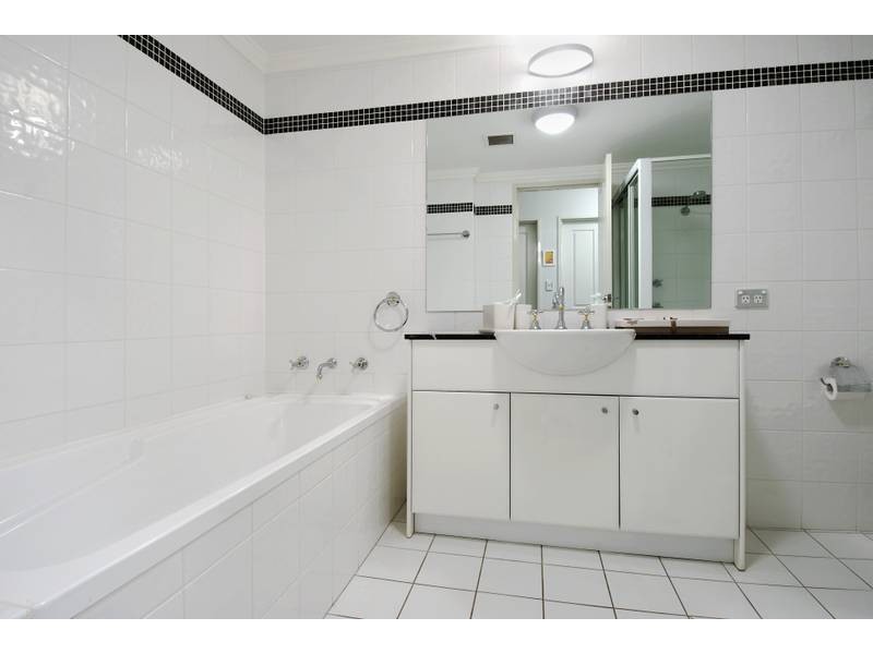 804/8 Wentworth Drive, Liberty Grove NSW 2138