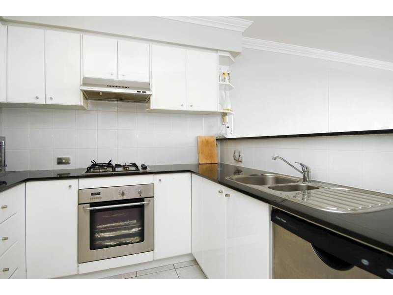 804/8 Wentworth Drive, Liberty Grove NSW 2138