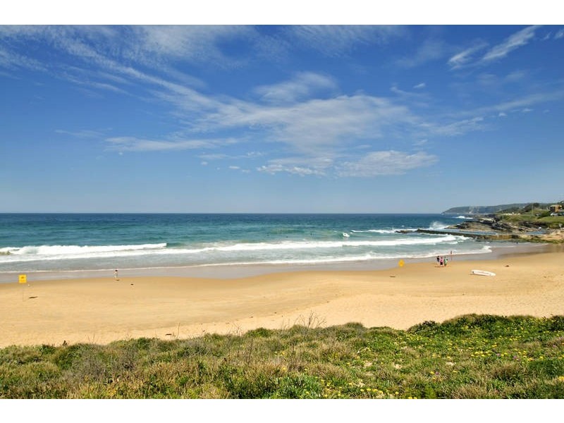 2/62 Carrington Parade, Curl Curl NSW 2096