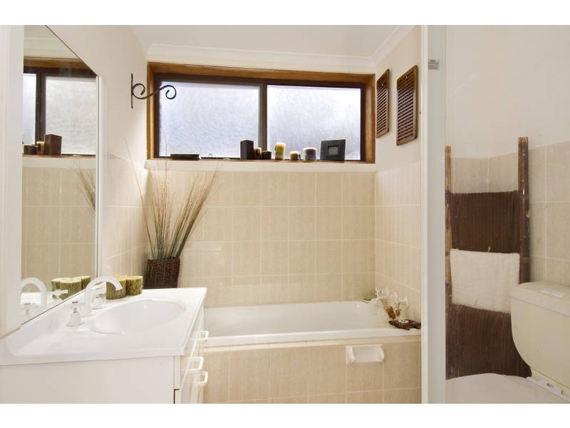 2/62 Carrington Parade, Curl Curl NSW 2096