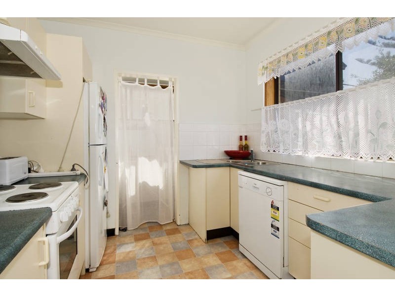 2/62 Carrington Parade, Curl Curl NSW 2096