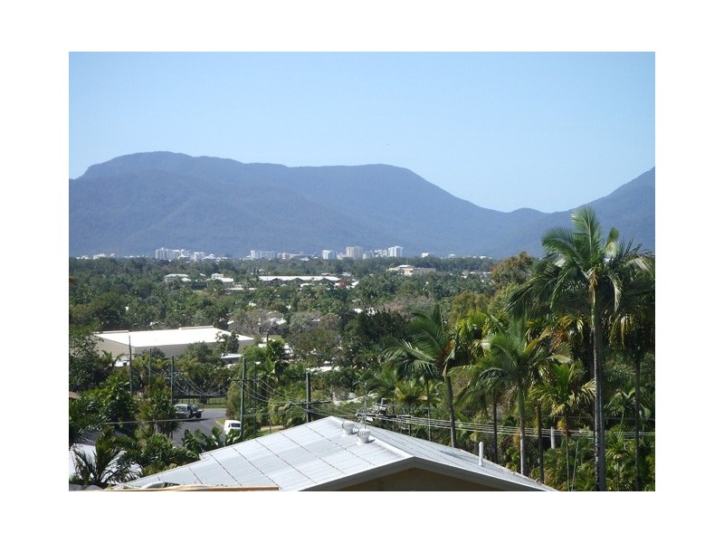 36 Flecker Street, Whitfield QLD 4870