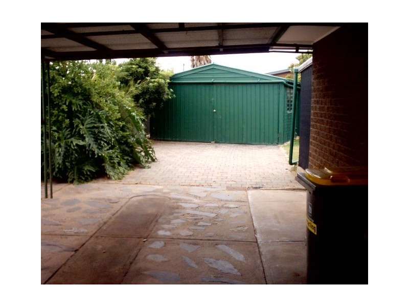 9 Stirling Crescent, Aldinga Beach SA 5173