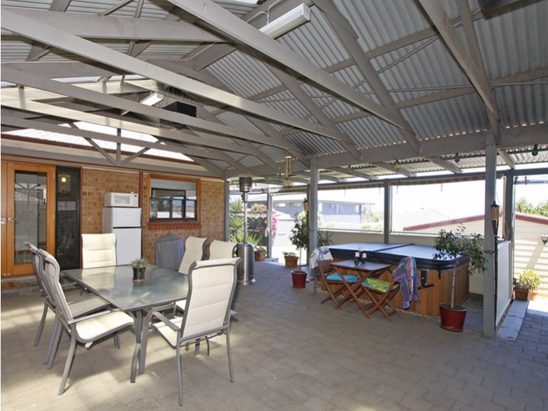 30 Seabreeze Crescent, Maslin Beach SA 5170