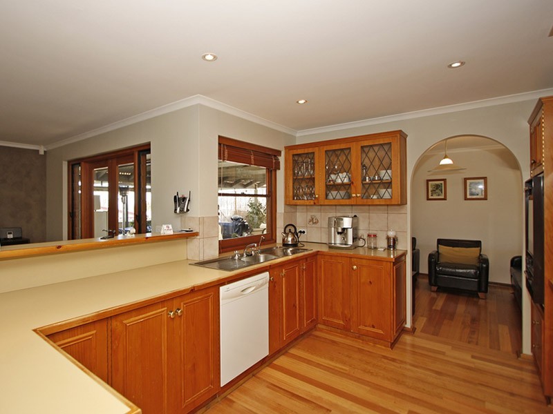 30 Seabreeze Crescent, Maslin Beach SA 5170