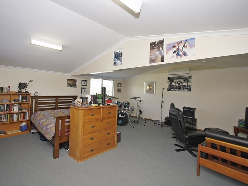 30 Seabreeze Crescent, Maslin Beach SA 5170