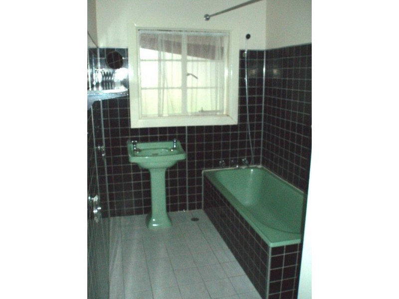 10 Parham Road, Eden Hills SA 5050