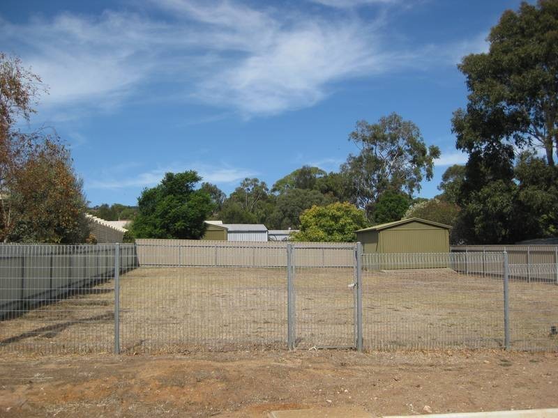 2 Richards Road, Willunga SA 5172