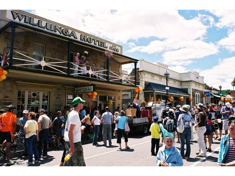 2 Richards Road, Willunga SA 5172