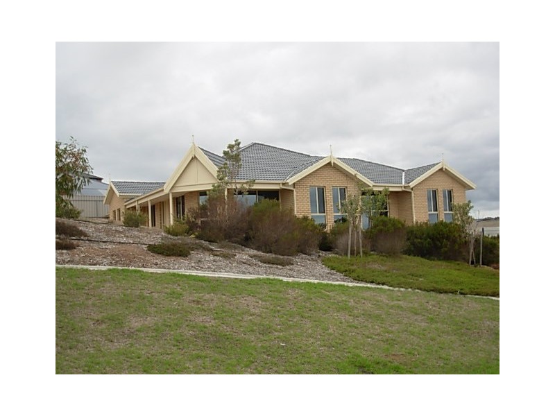25 Stanford Glen, Seaford Rise SA 5169