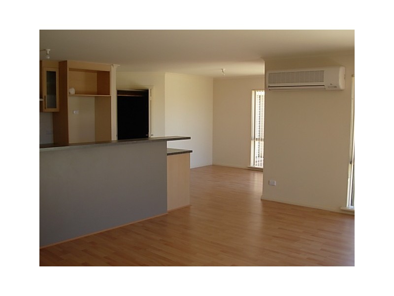 16 Parkview Circuit, Seaford Rise SA 5169