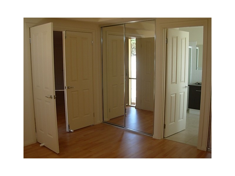 16 Parkview Circuit, Seaford Rise SA 5169