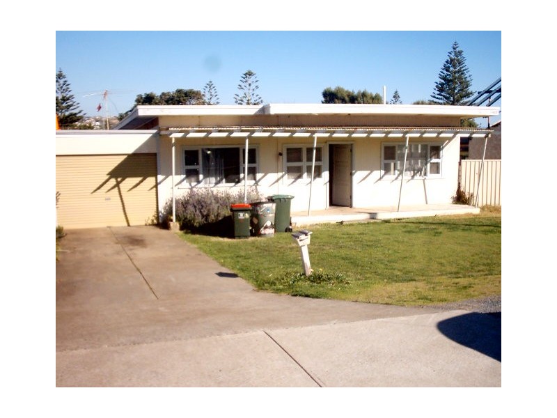 36 Third Avenue, Moana SA 5169