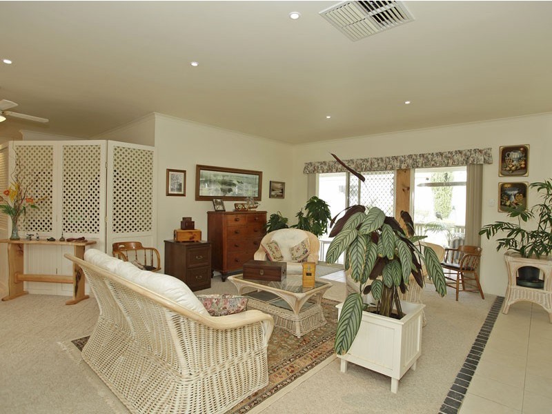 10 Dom Street, Mclaren Flat SA 5171