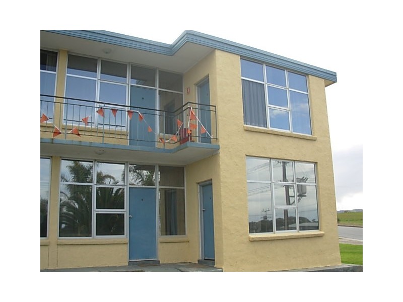 9/11-17 Hindmarsh Road, Victor Harbor SA 5211