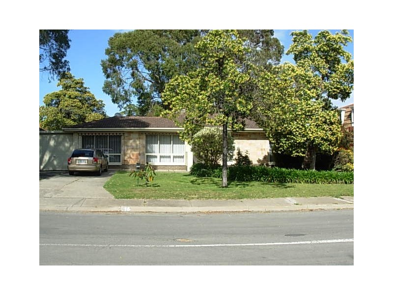 15 Karyn Crescent, Morphett Vale SA 5162