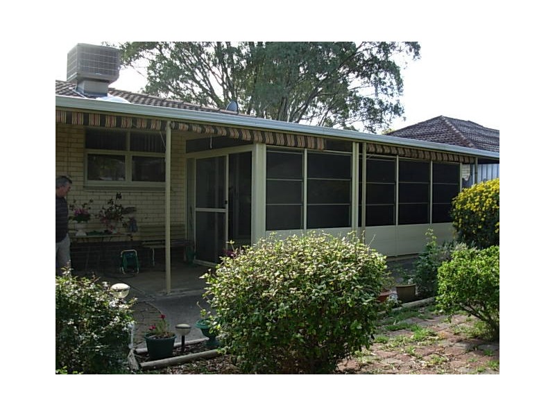 15 Karyn Crescent, Morphett Vale SA 5162