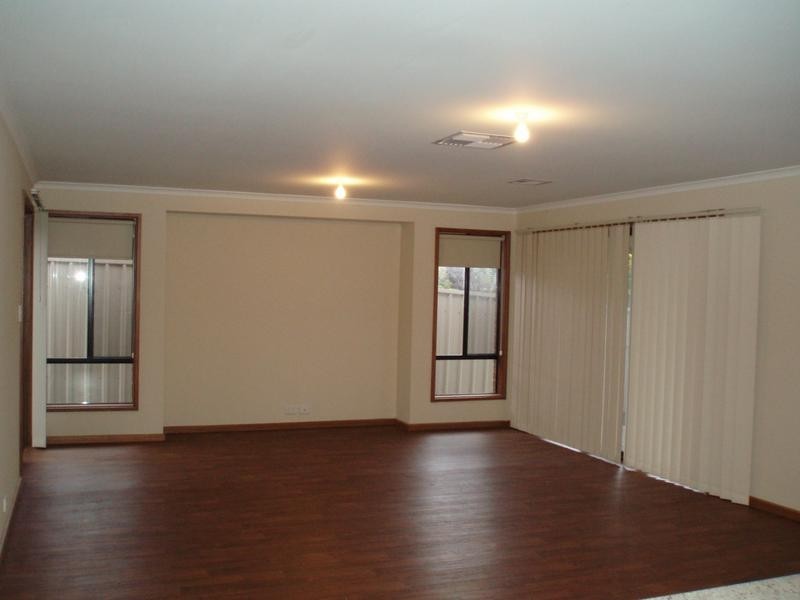 68 Grand Boulevard, Seaford Rise SA 5169