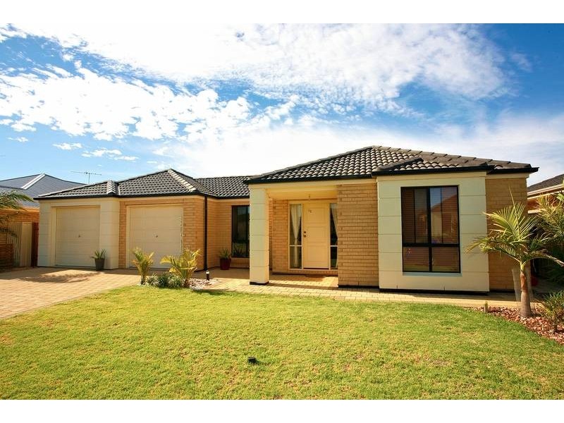 22 Blue Bay Ave, Aldinga Beach SA 5173