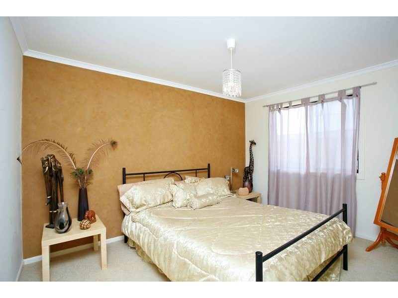 22 Blue Bay Ave, Aldinga Beach SA 5173