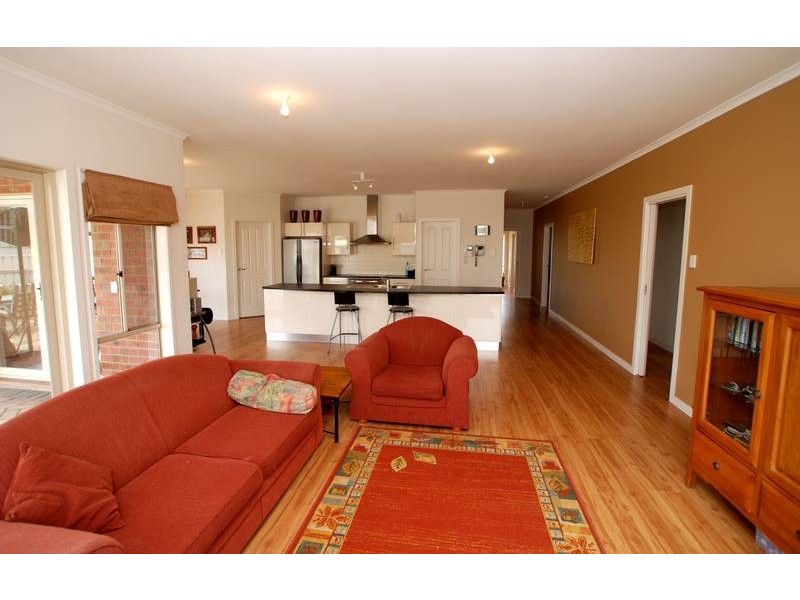 18 Jaguar Avenue, Port Willunga SA 5173