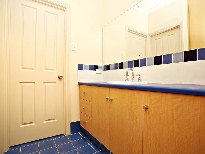 2 Vales Court, Mclaren Vale SA 5171