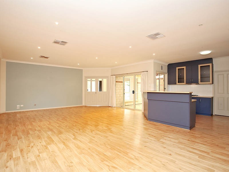 2 Vales Court, Mclaren Vale SA 5171