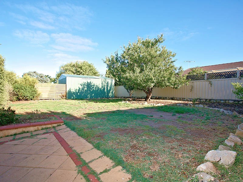 2 Vales Court, Mclaren Vale SA 5171