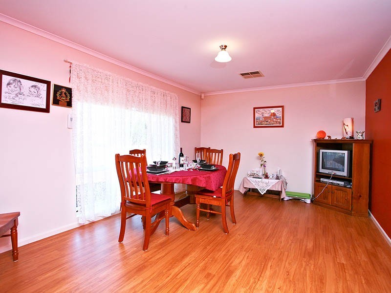 56 Riddoch Crescent, Woodcroft SA 5162