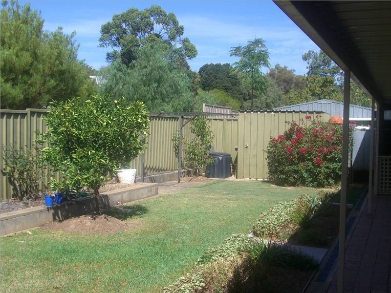 1/2 Lipson Close, Willunga SA 5172