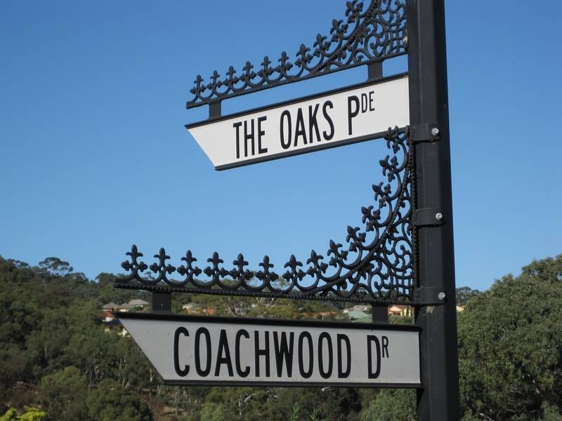 2 The Oaks Parade, Aberfoyle Park SA 5159