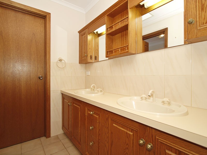 12 Treasure Place, Seaford Rise SA 5169