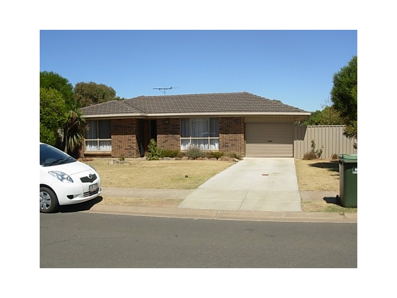 9 Greenlees Parade, Aldinga Beach SA 5173