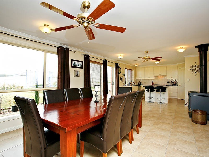 11 Light Place, Mount Compass SA 5210