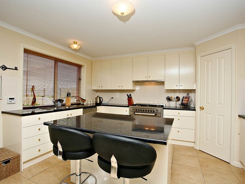 11 Light Place, Mount Compass SA 5210