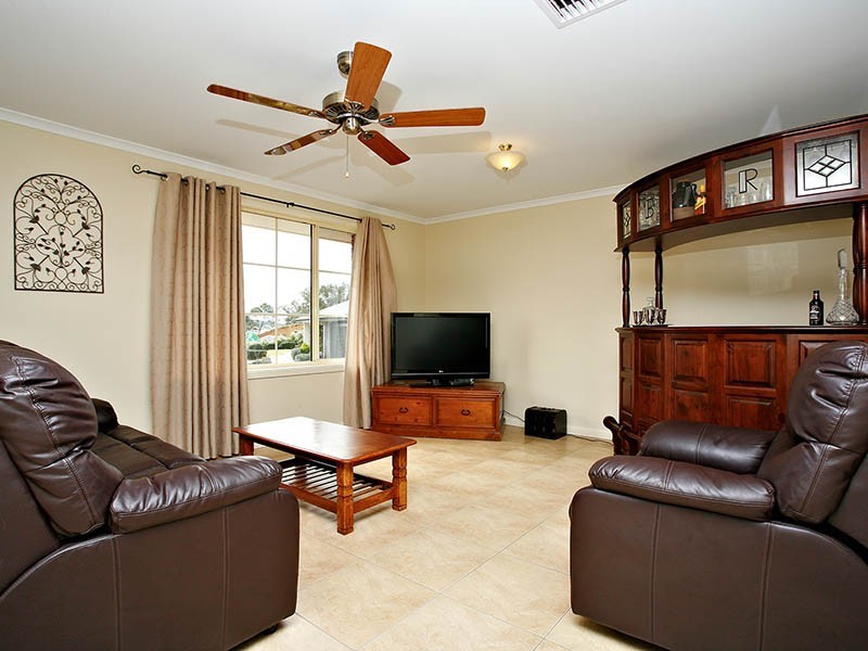 11 Light Place, Mount Compass SA 5210