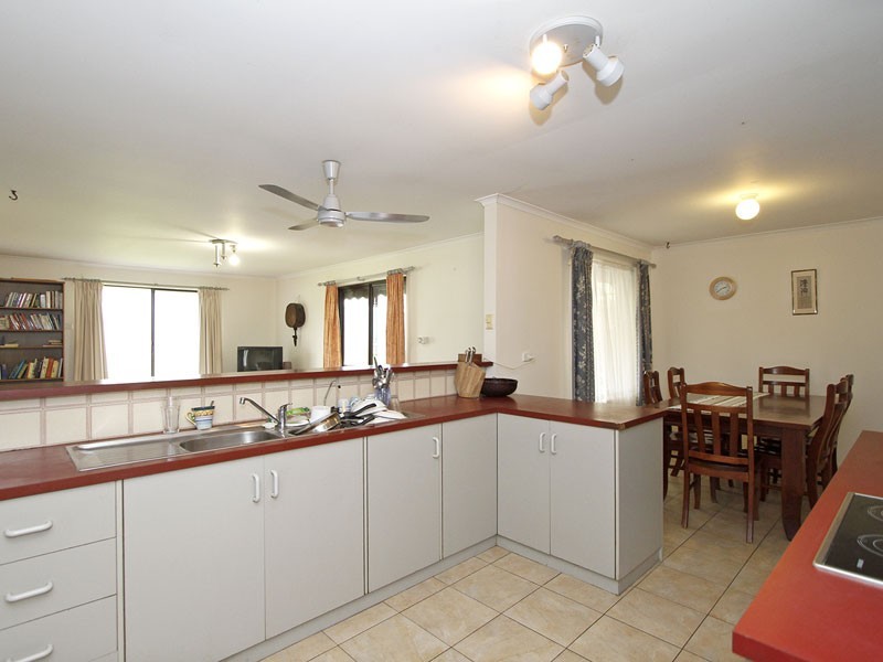 11 Bassett Street, Willunga SA 5172