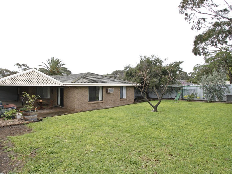 11 Bassett Street, Willunga SA 5172