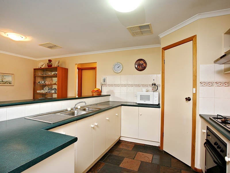 6 Clifton Court, Mclaren Vale SA 5171