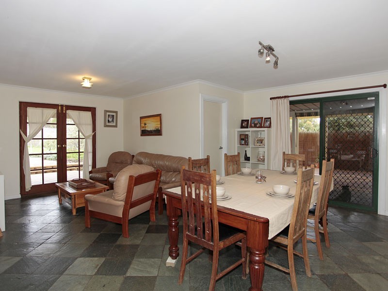 2 Quinn Road, Willunga SA 5172