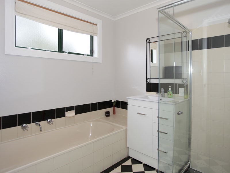 2 Quinn Road, Willunga SA 5172