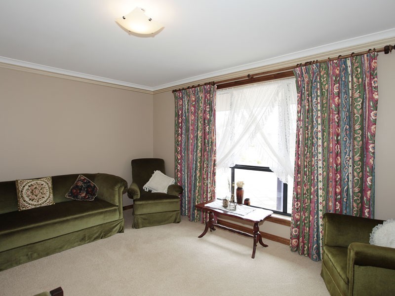 34 Rose Crescent, Mclaren Flat SA 5171