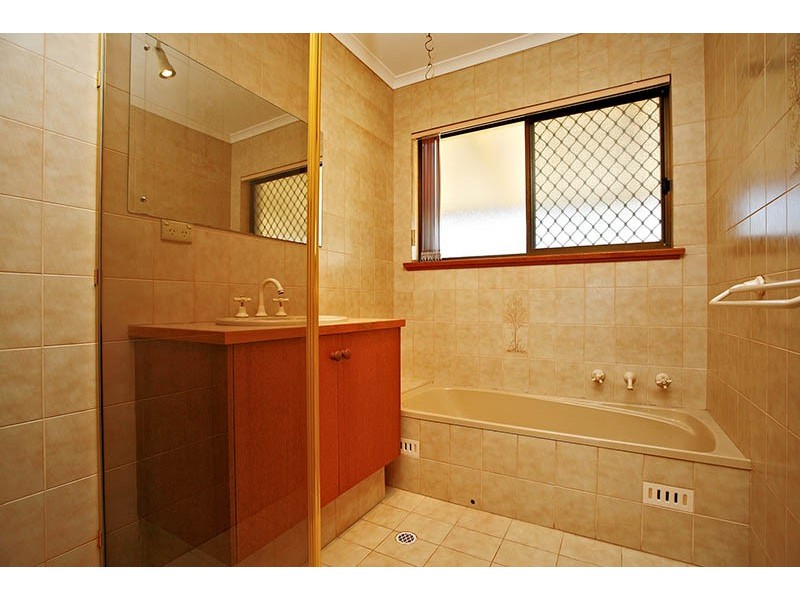 40 Valley View Drive, Mclaren Vale SA 5171