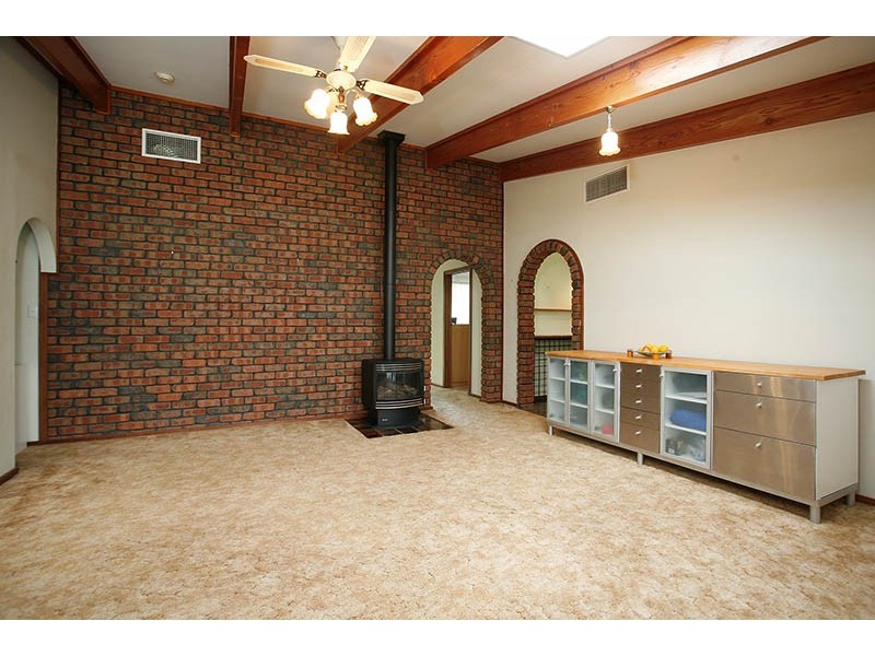 8 Perry Street, Mclaren Vale SA 5171