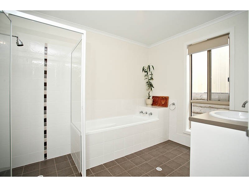 29 Haywood Court, Mount Compass SA 5210