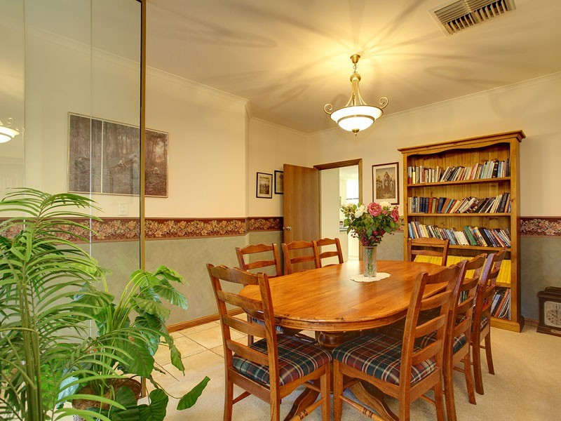 16 Vales Court, Mclaren Vale SA 5171