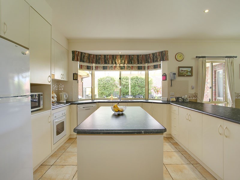 16 Vales Court, Mclaren Vale SA 5171
