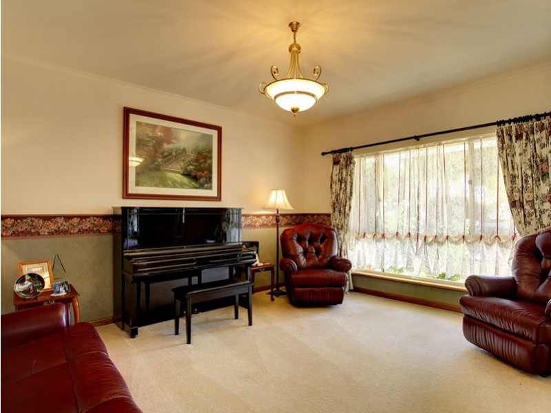 16 Vales Court, Mclaren Vale SA 5171